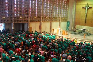 Higher Things - Singing.jpg